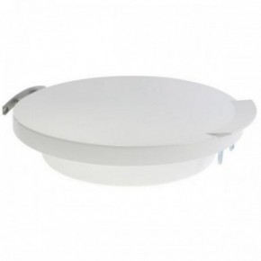 Porte avec charnière